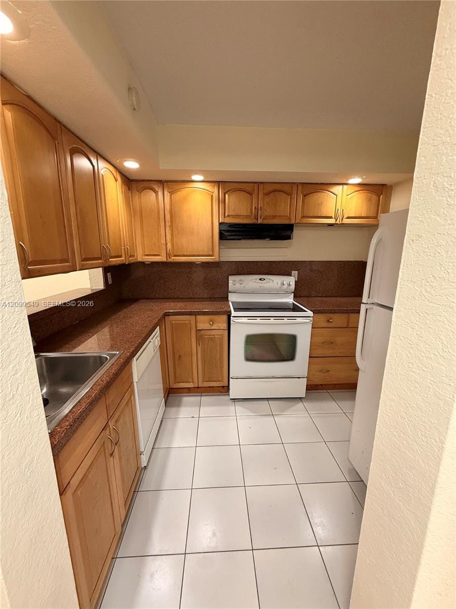 3396 Foxcroft Road 210, Miramar, FL 33025 photo 5
