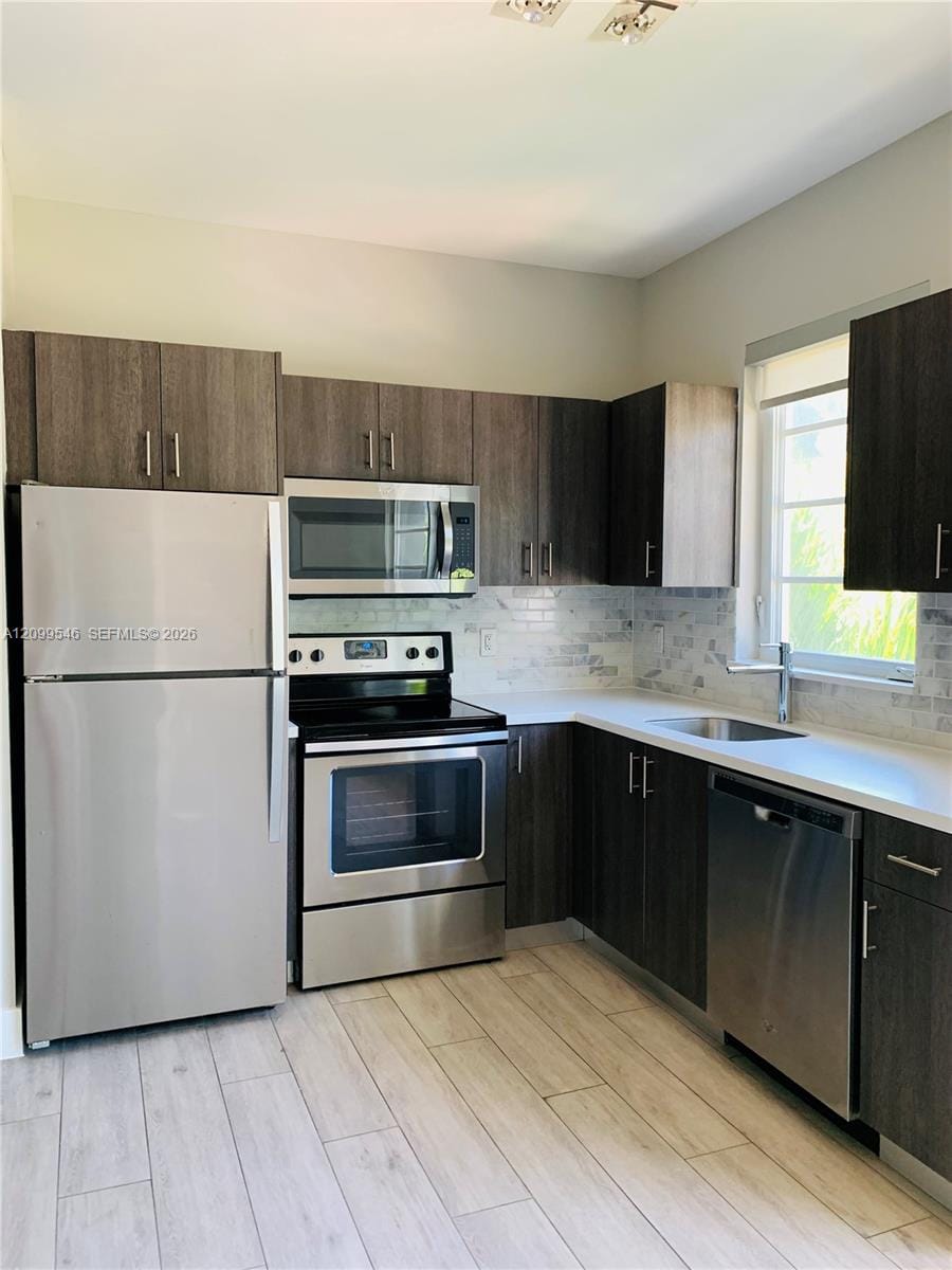 1100 10th Street 17, Miami Beach, FL 33139 photo 3