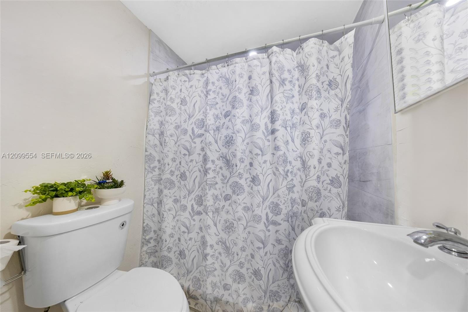 2420 NW 34th Street, Miami, FL 33142 photo 10