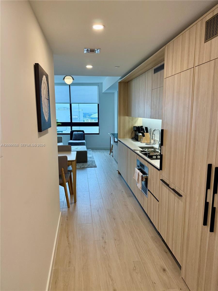 225 N Miami Avenue 3406 — photo 2
