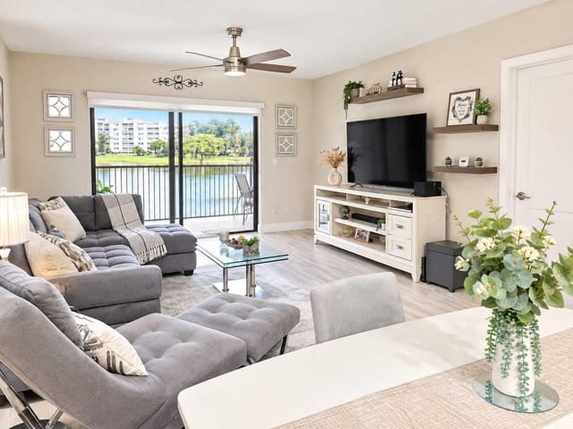 6475 W OAKLAND PARK Boulevard 209, Lauderhill, FL 33313