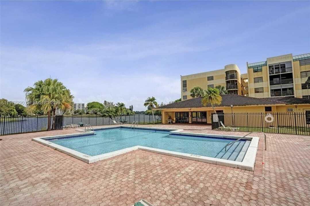 6475 W OAKLAND PARK Boulevard 209, Lauderhill, FL 33313 photo 18