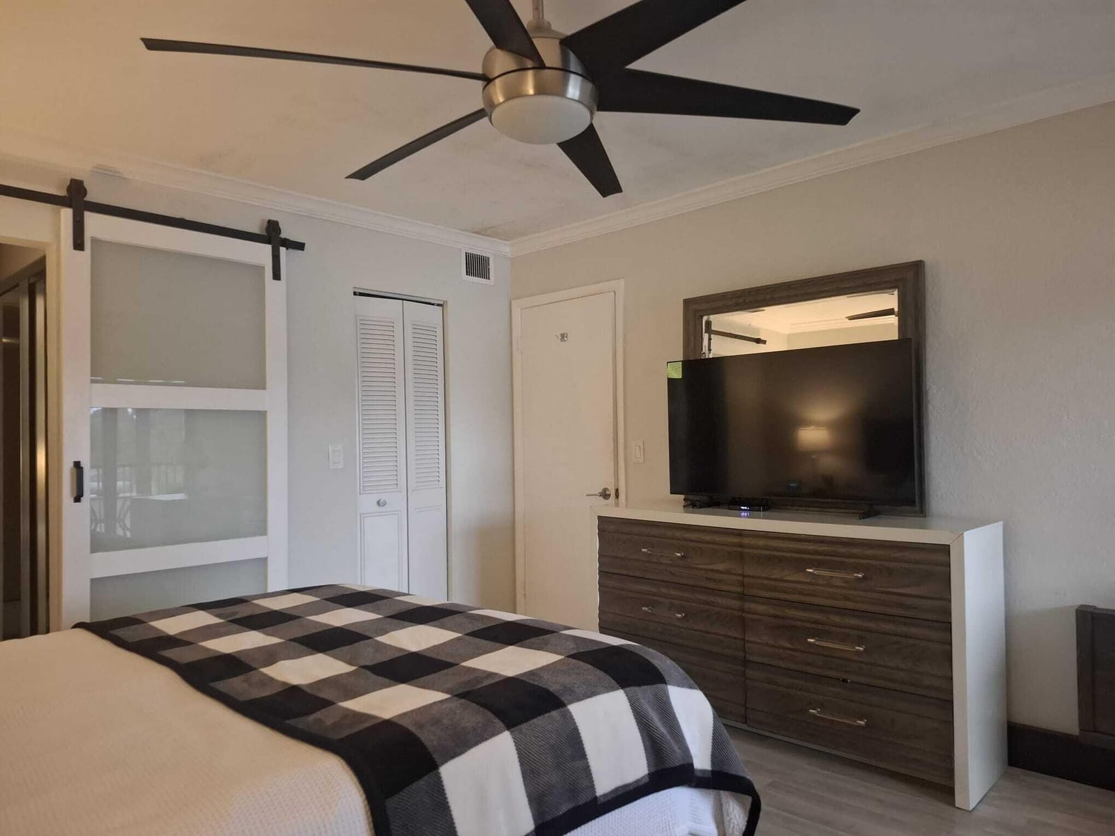 6475 W OAKLAND PARK Boulevard 209 — photo 9