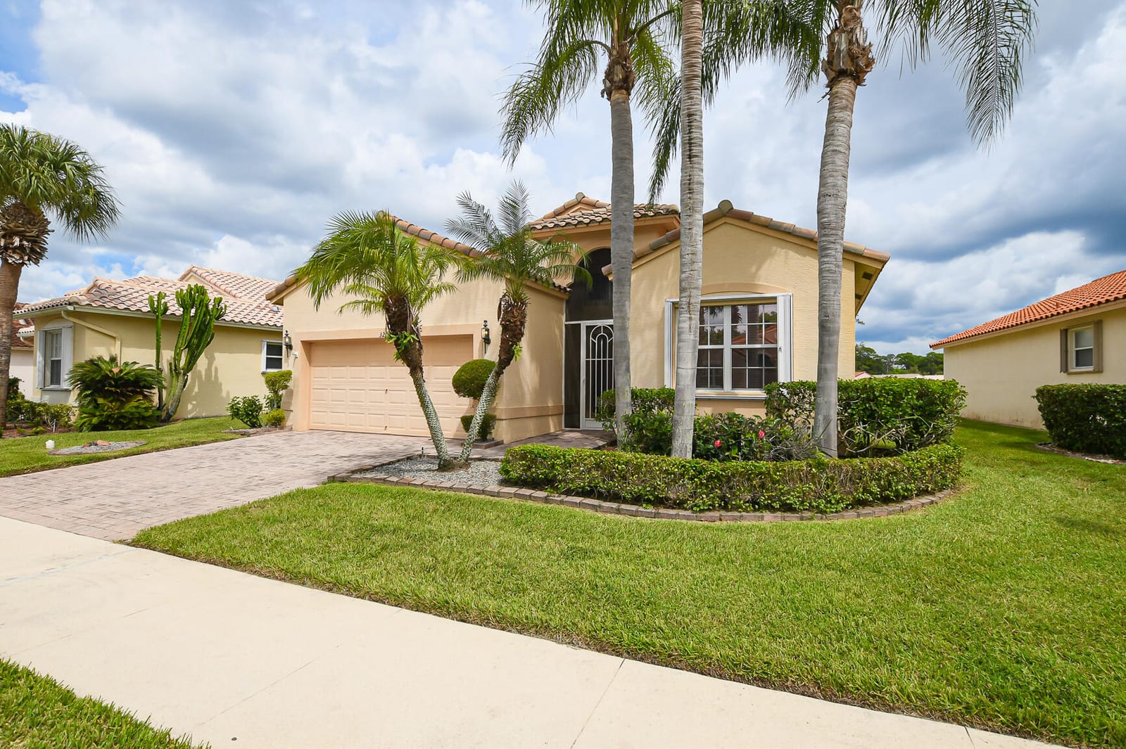320 NW MILLPOND Lane, Port St. Lucie, FL 34986 photo 3