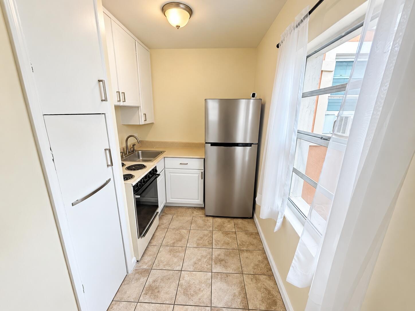 2735 NE 9TH Avenue Unit-B, Wilton Manors, FL 33334