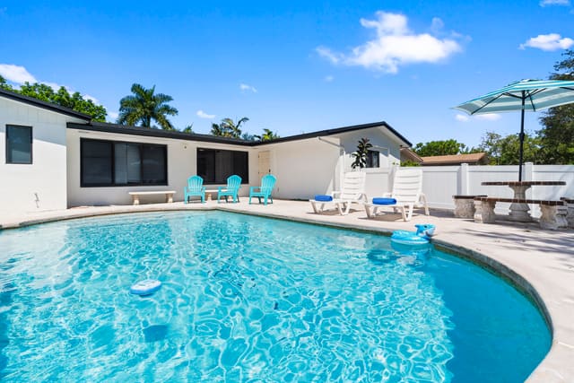 2121 NE 51st Court, Fort Lauderdale, FL 33308