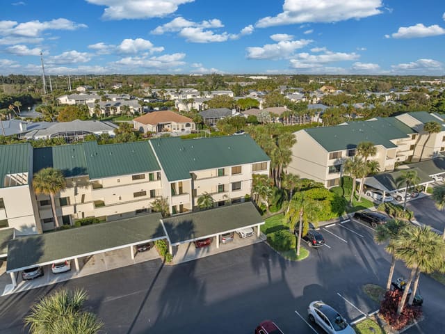1825 TARPON Lane H106, Vero Beach, FL 32960