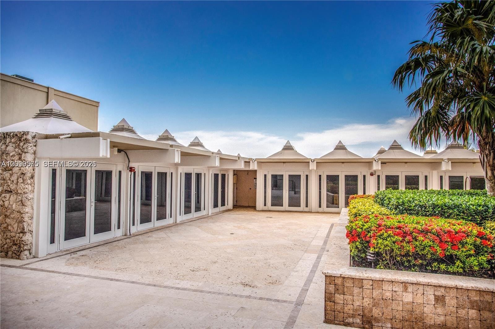 5555 Collins Avenue 9Z, Miami Beach, FL 33140 photo 2