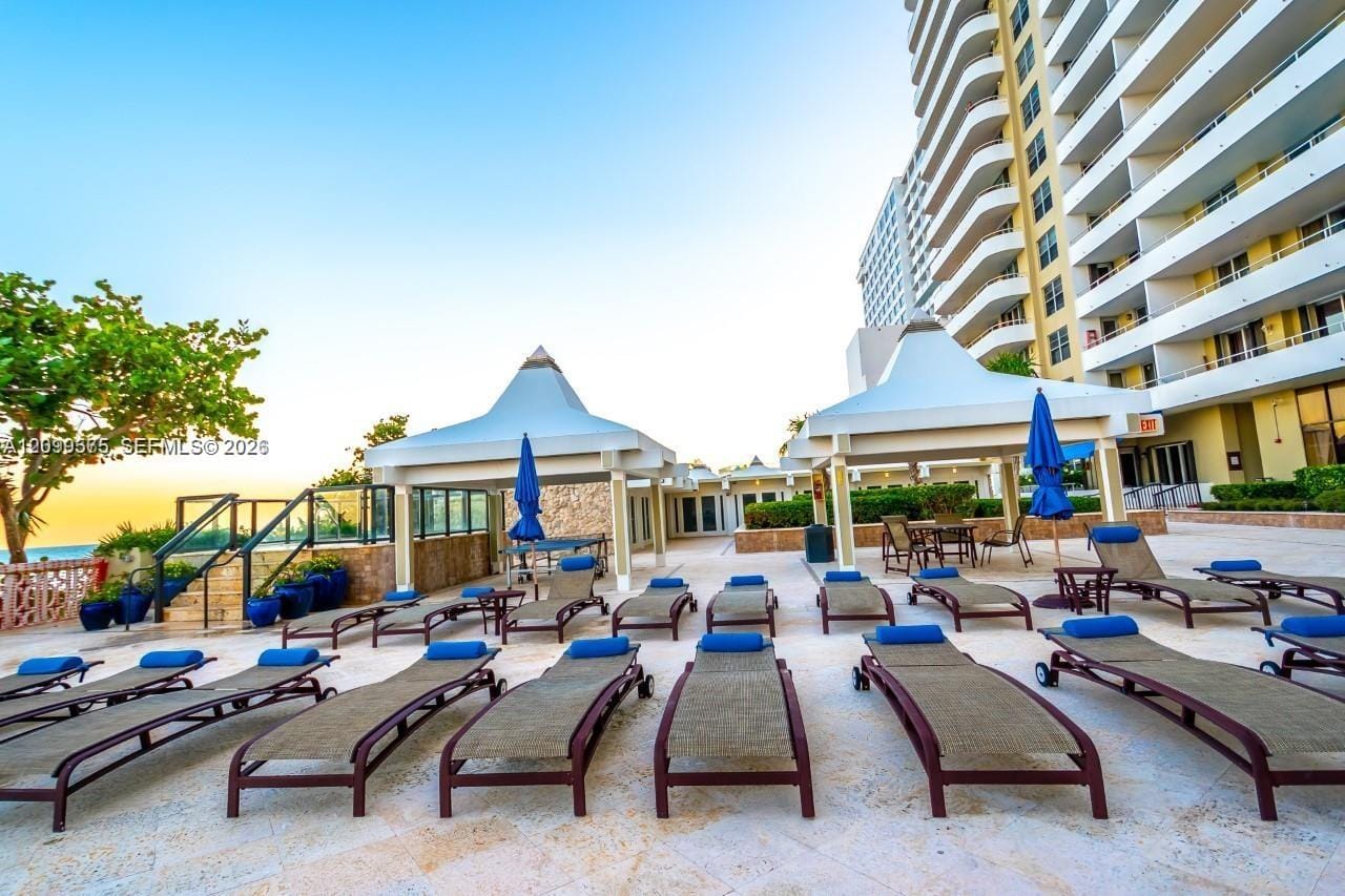 5555 Collins Avenue 9Z, Miami Beach, FL 33140 photo 15