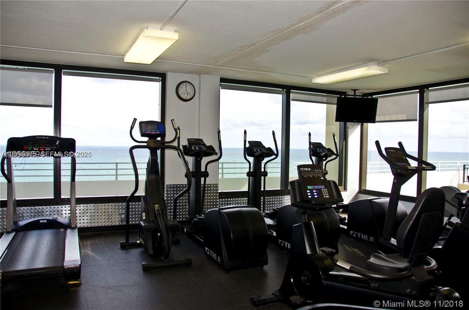5555 Collins Avenue 9Z, Miami Beach, FL 33140 photo 7
