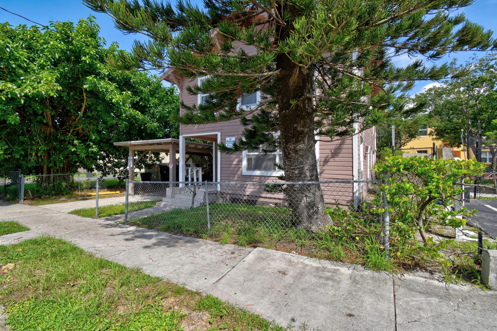 885 7th Street, West Palm Beach, FL 33401 photo 3
