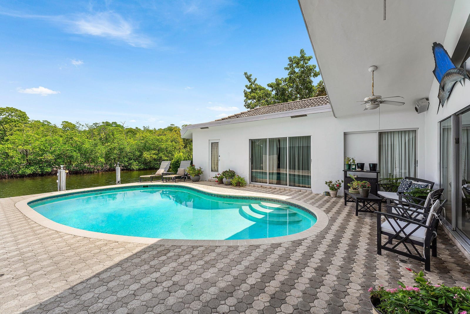 611 Phillips Drive, Boca Raton, FL 33432 photo 15