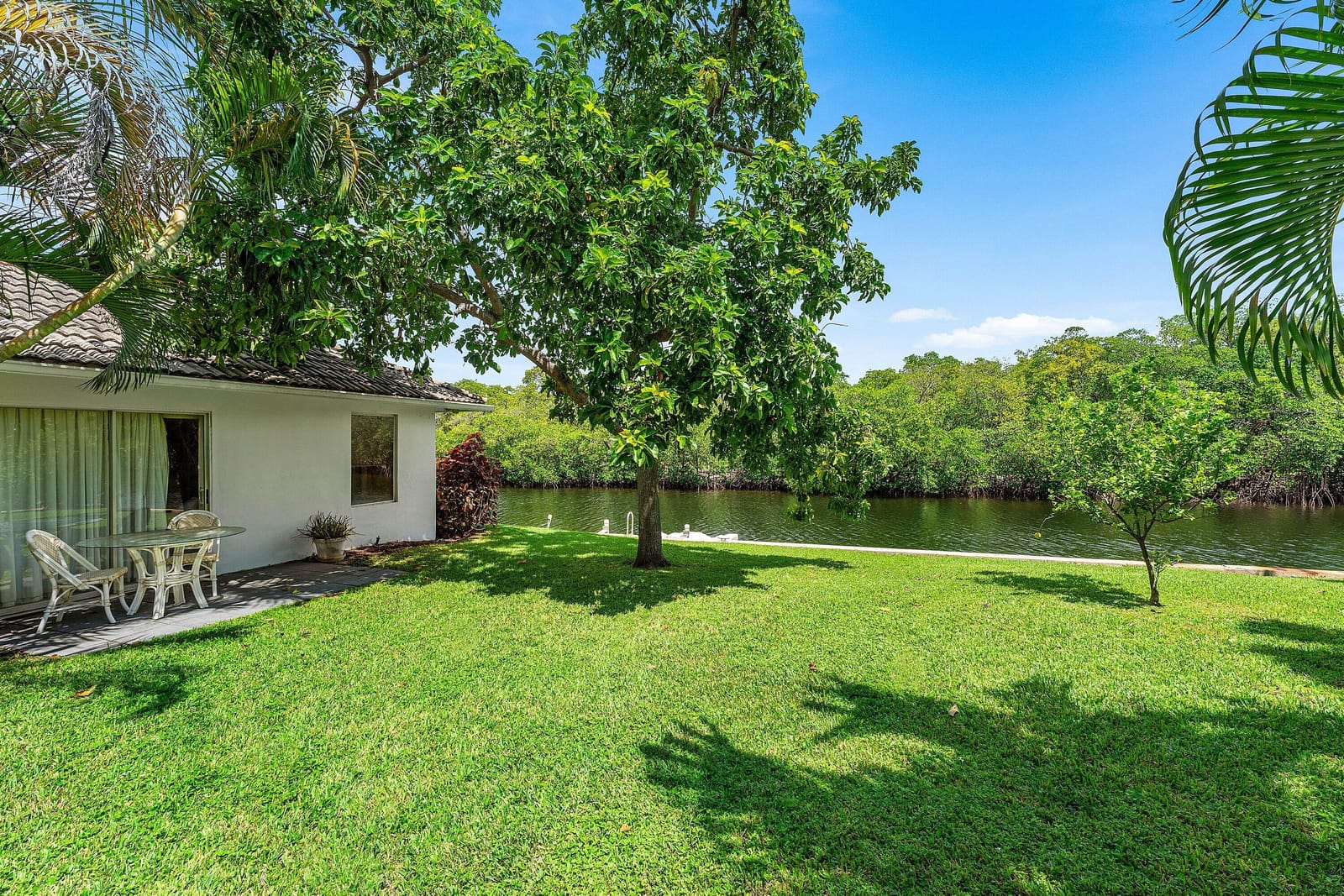 611 Phillips Drive — photo 8
