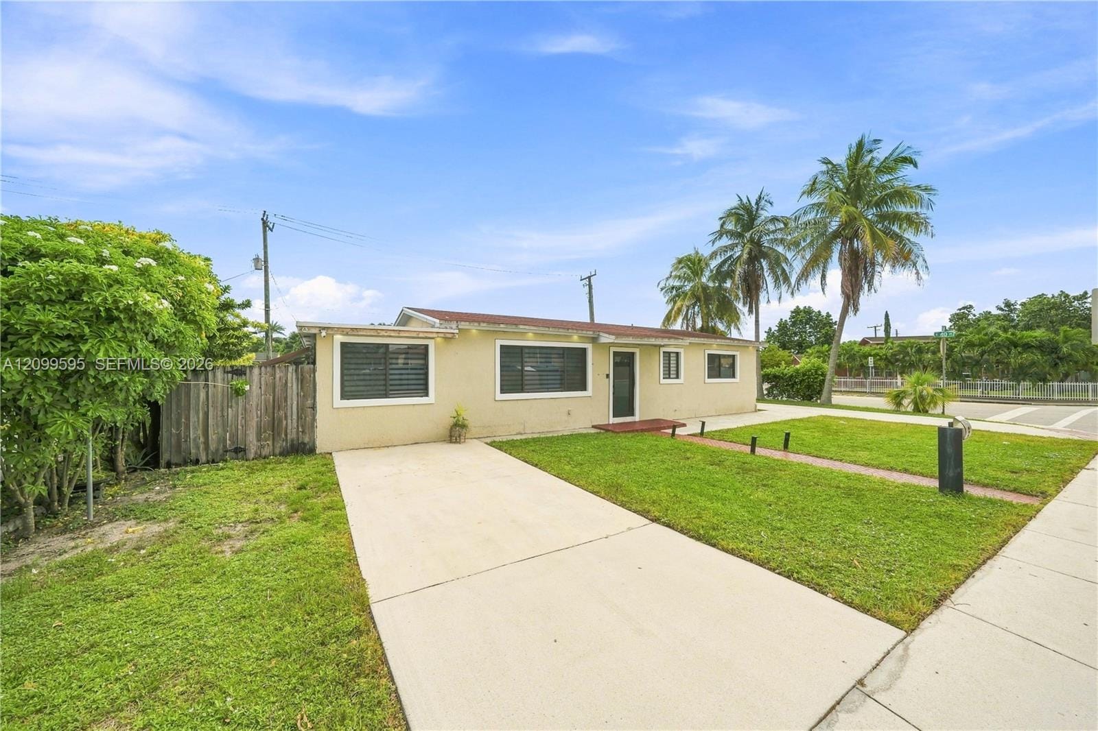 4041 W 8th Avenue, Hialeah, FL 33012 photo 2