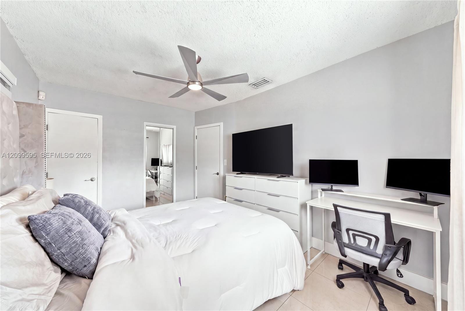 4041 W 8th Avenue, Hialeah, FL 33012 photo 14