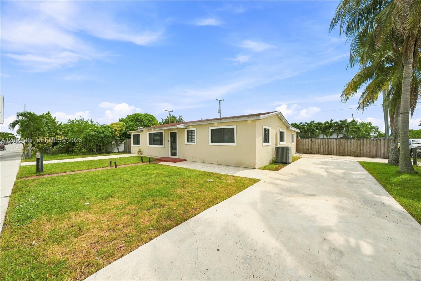 4041 W 8th Avenue, Hialeah, FL 33012 photo 3