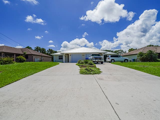 301 S WIMBROW Drive A, Sebastian, FL 32958