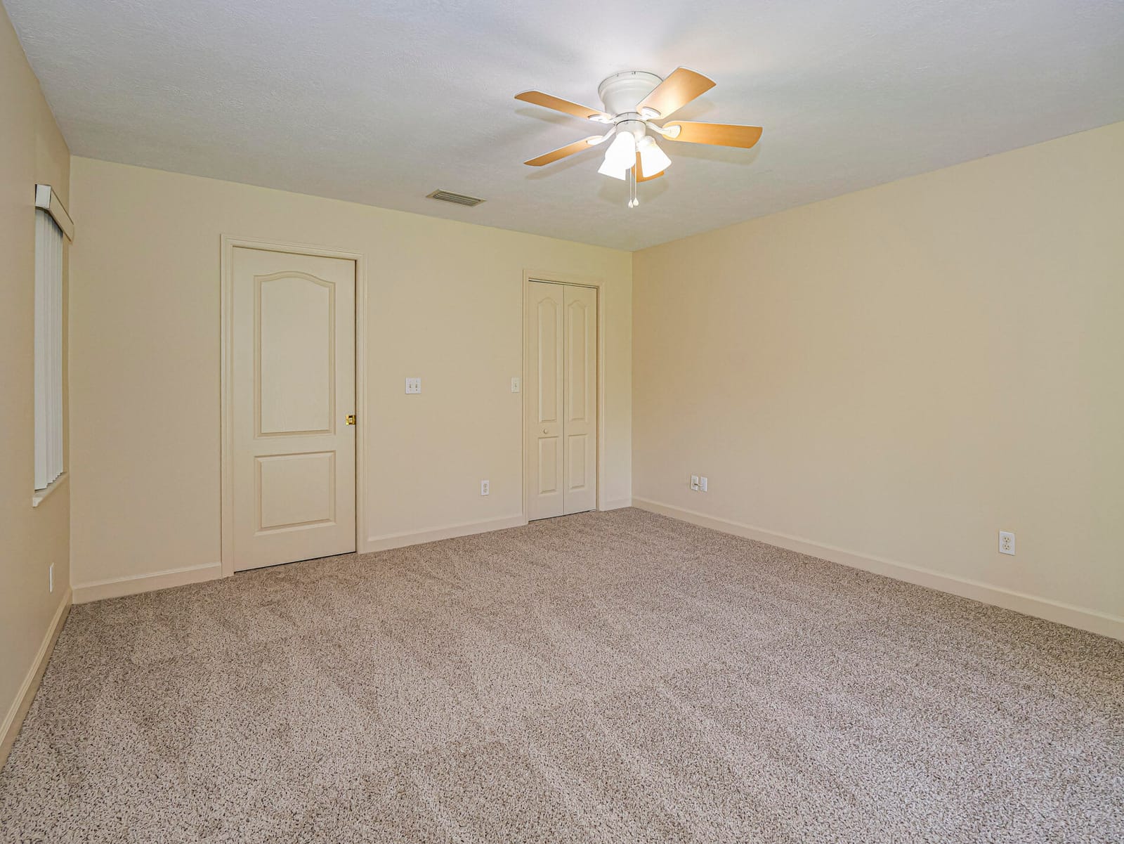 301 S WIMBROW Drive A, Sebastian, FL 32958 photo 16