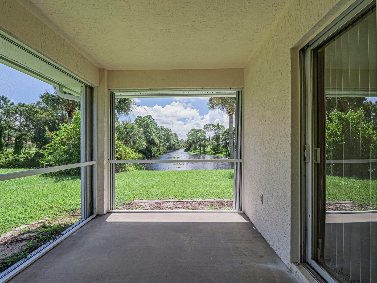 301 S WIMBROW Drive A, Sebastian, FL 32958 photo 27