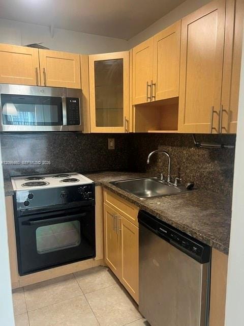 200 177th Drive 104, Sunny Isles Beach, FL 33160 photo 9