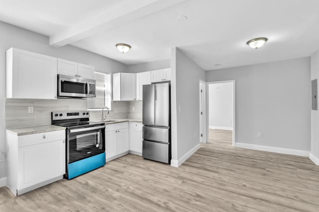 1142 SW 4TH Street 16, Miami, FL 33130