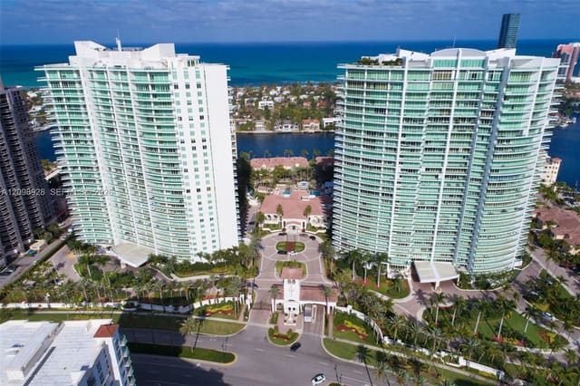 19955 NE 38th Court 1205, Aventura, FL 33180