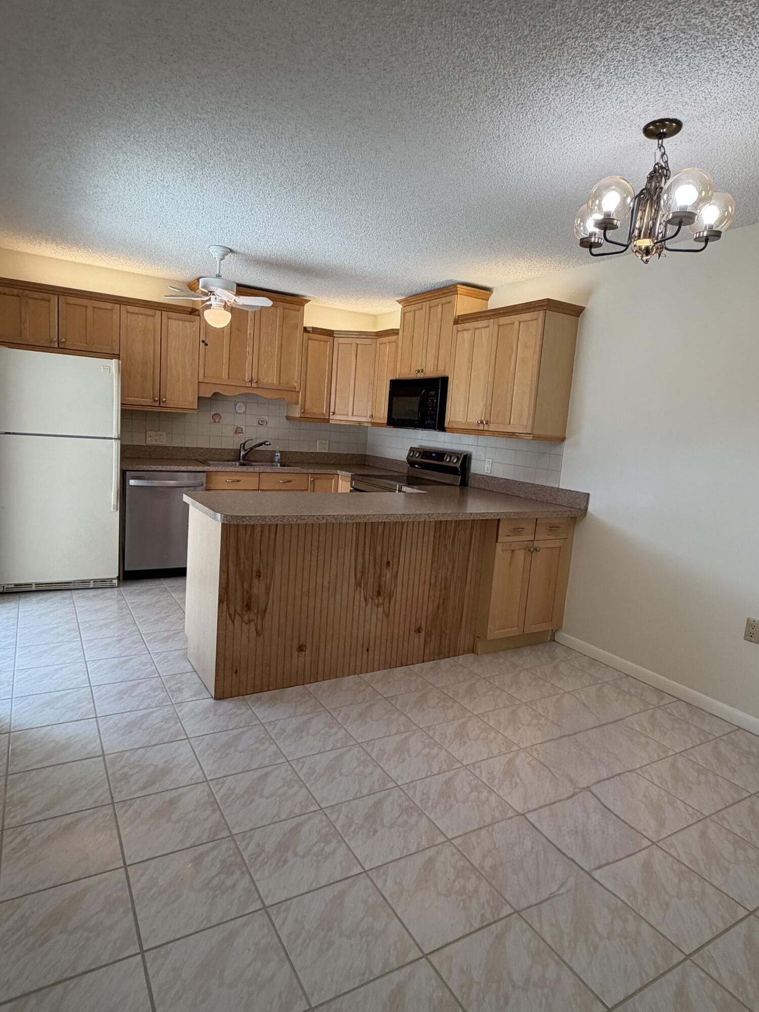 5820 SE WINDSONG Lane 209, Stuart, FL 34997 photo 11