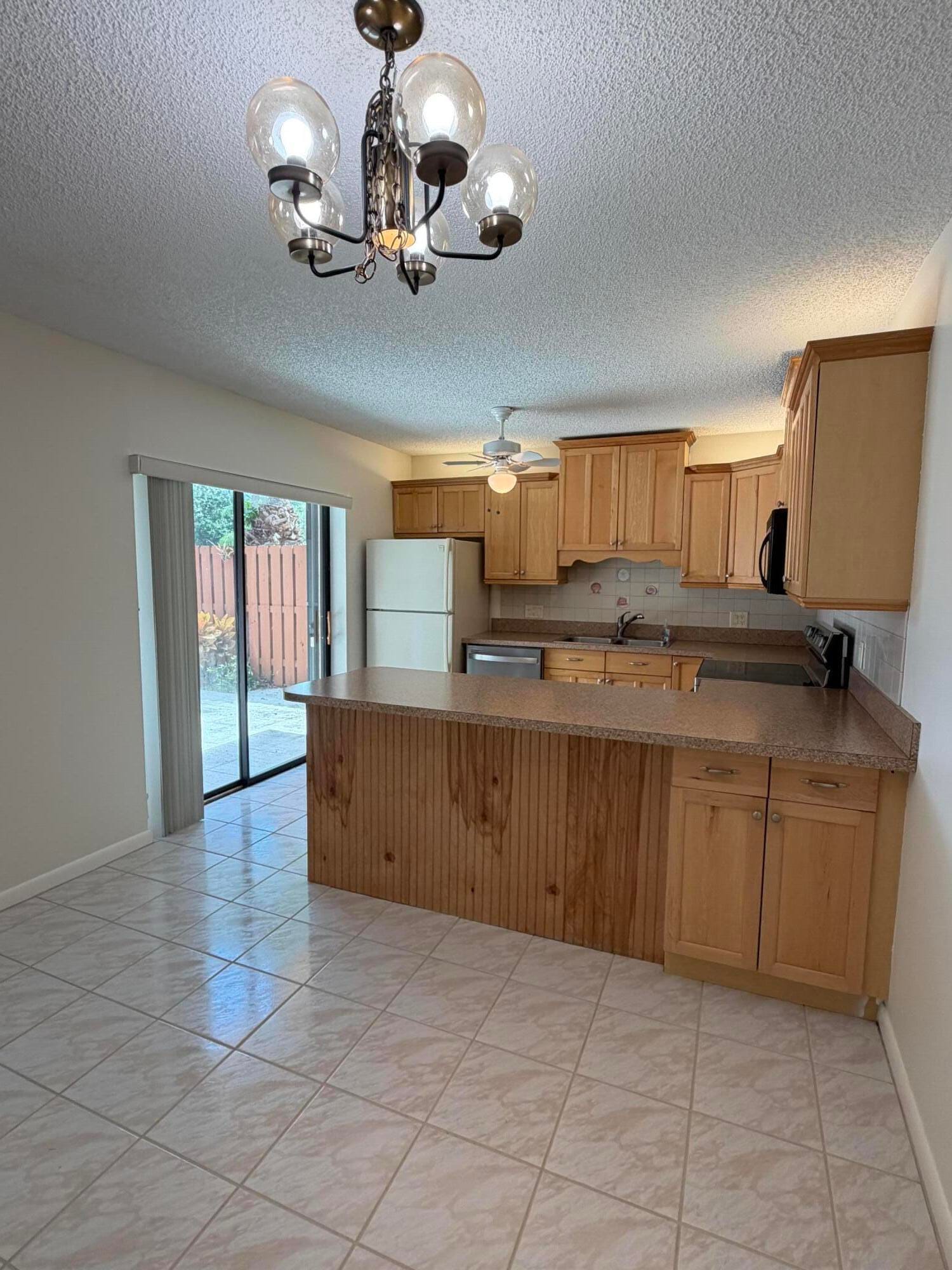 5820 SE WINDSONG Lane 209, Stuart, FL 34997 photo 10