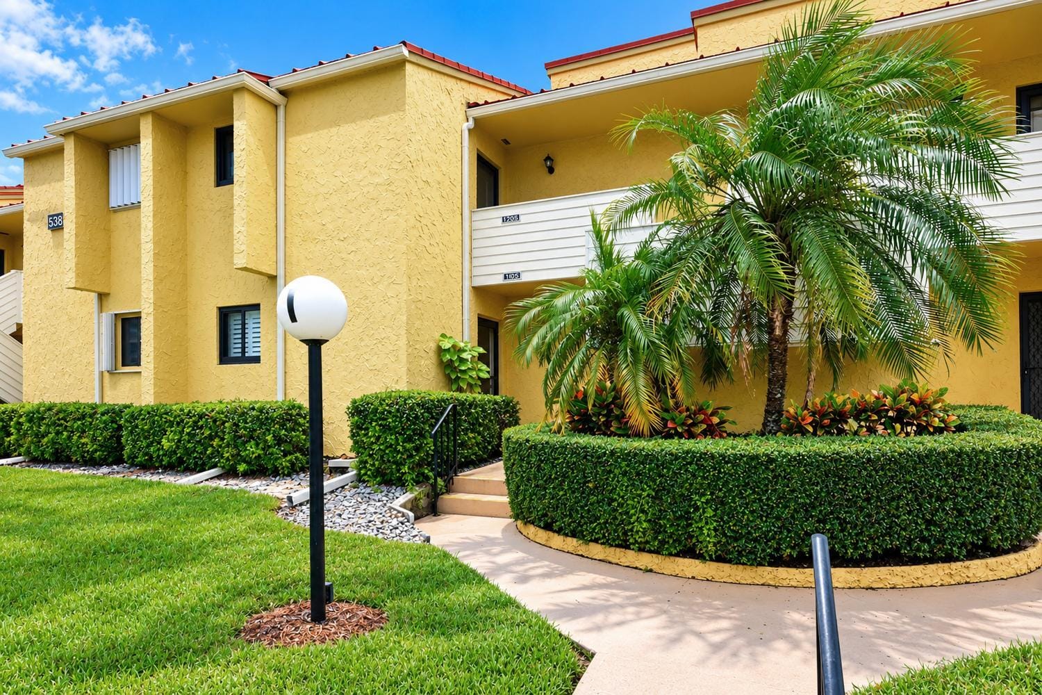 5333 SE Miles Grant Road 205, Stuart, FL 34997