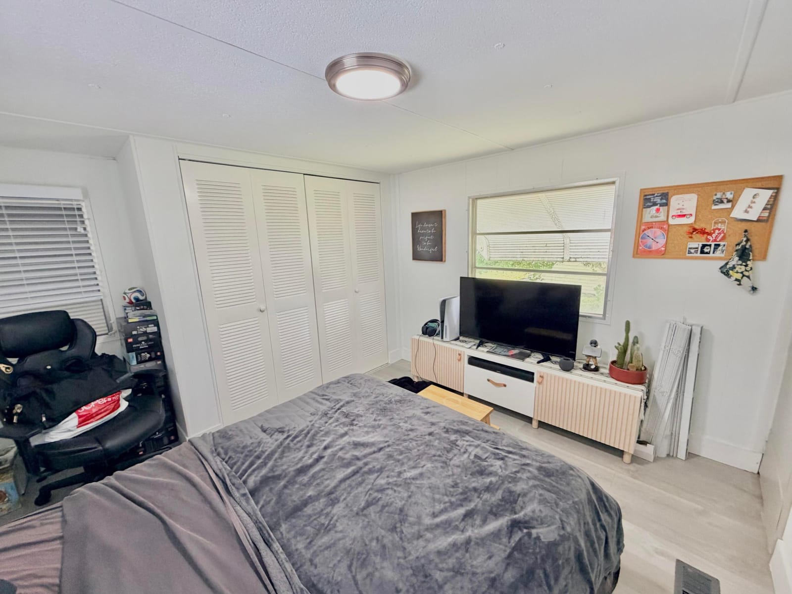 14624 Glenview Drive — photo 10