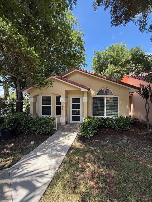 11025 SW 152nd Court, Miami, FL 33196