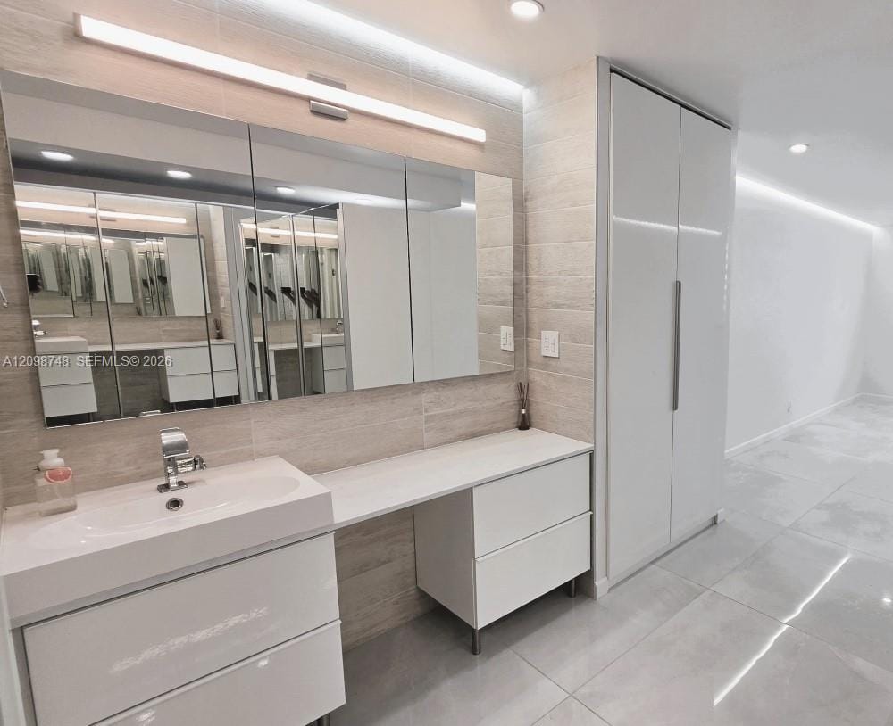 2030 S Ocean Drive 2117, Hallandale Beach, FL 33009 photo 4