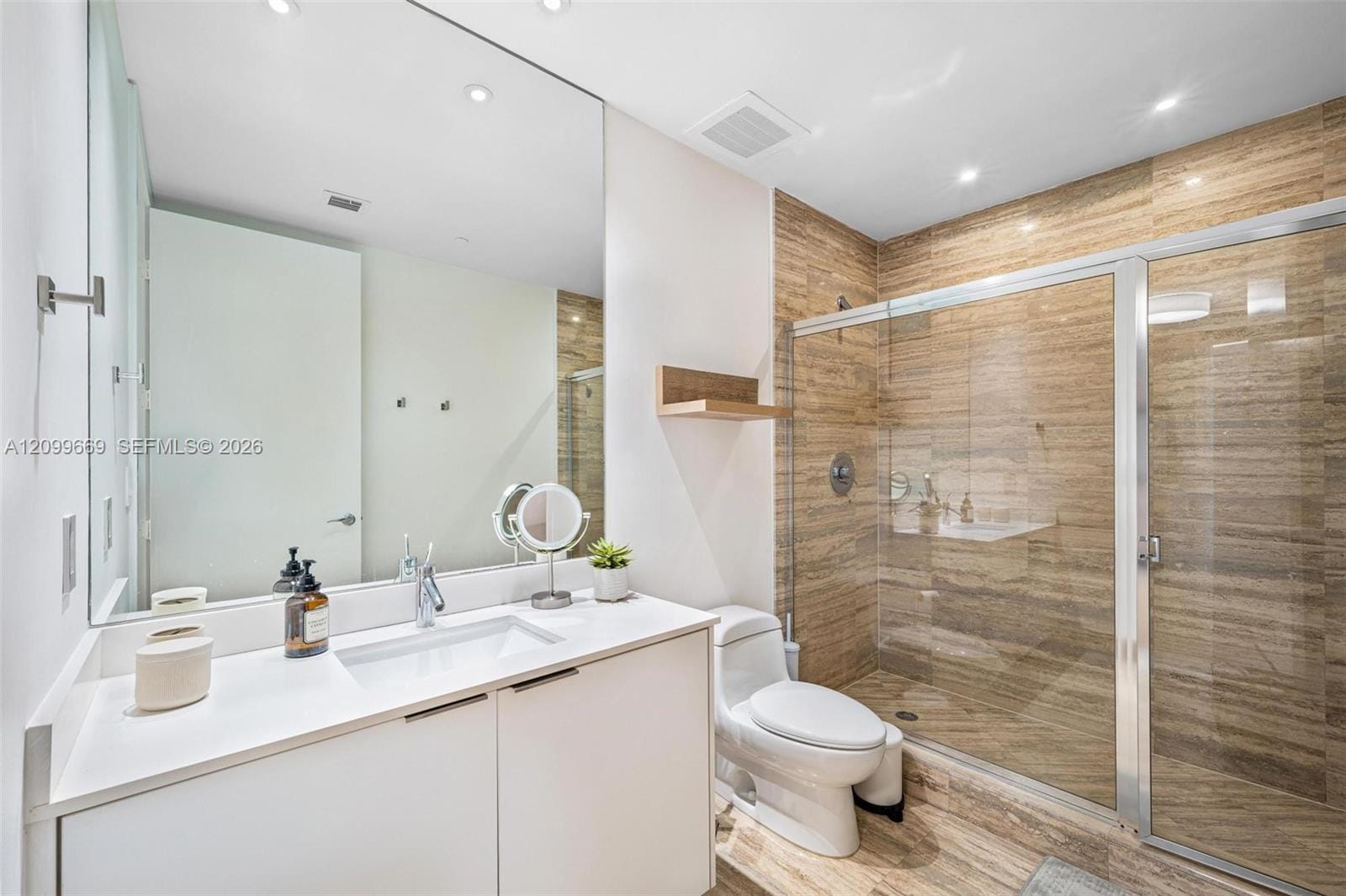 16001 Collins Avenue 1007, Sunny Isles Beach, FL 33160 photo 25