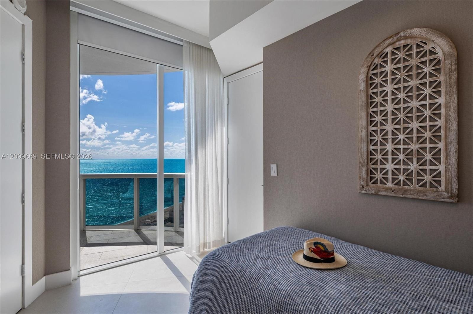 16001 Collins Avenue 1007, Sunny Isles Beach, FL 33160 photo 28