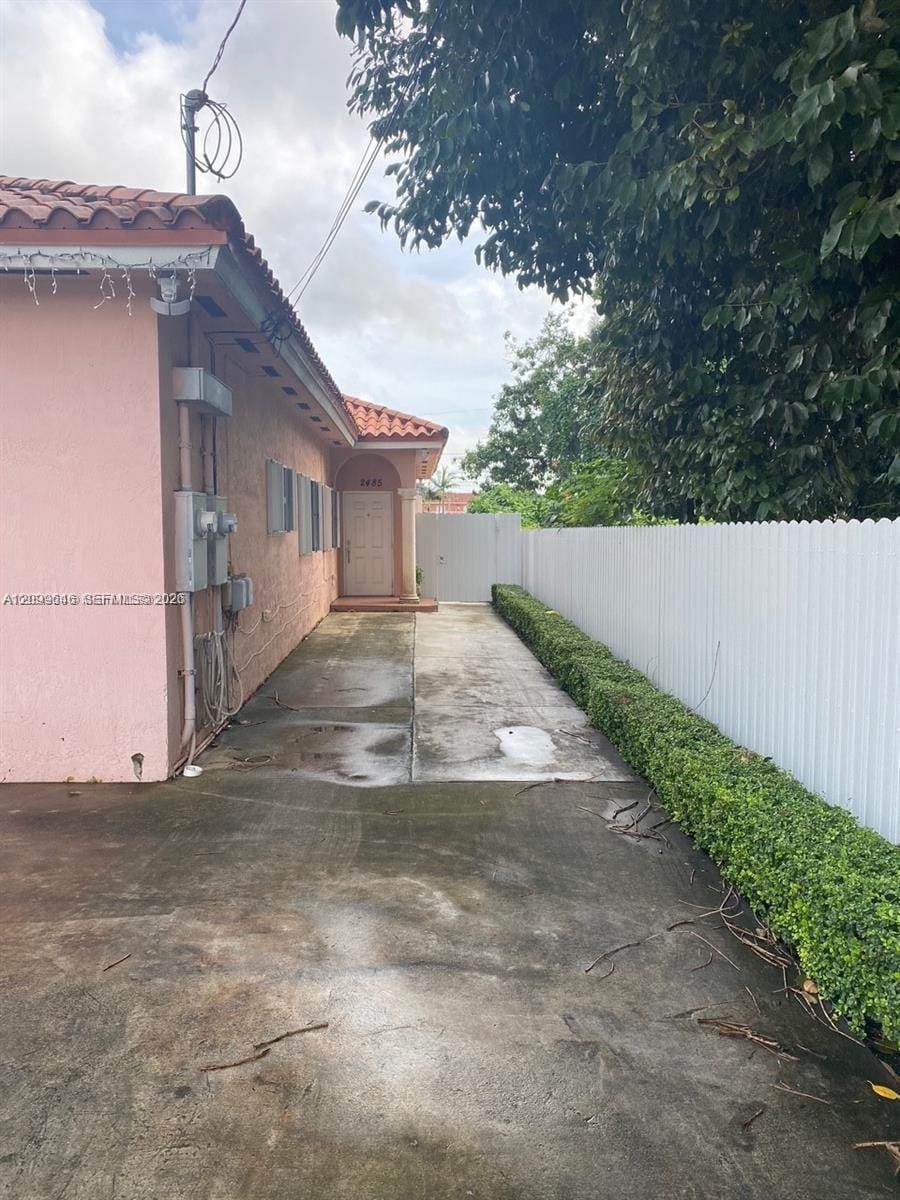 2485 W 5th Court B, Hialeah, FL 33010 photo 2