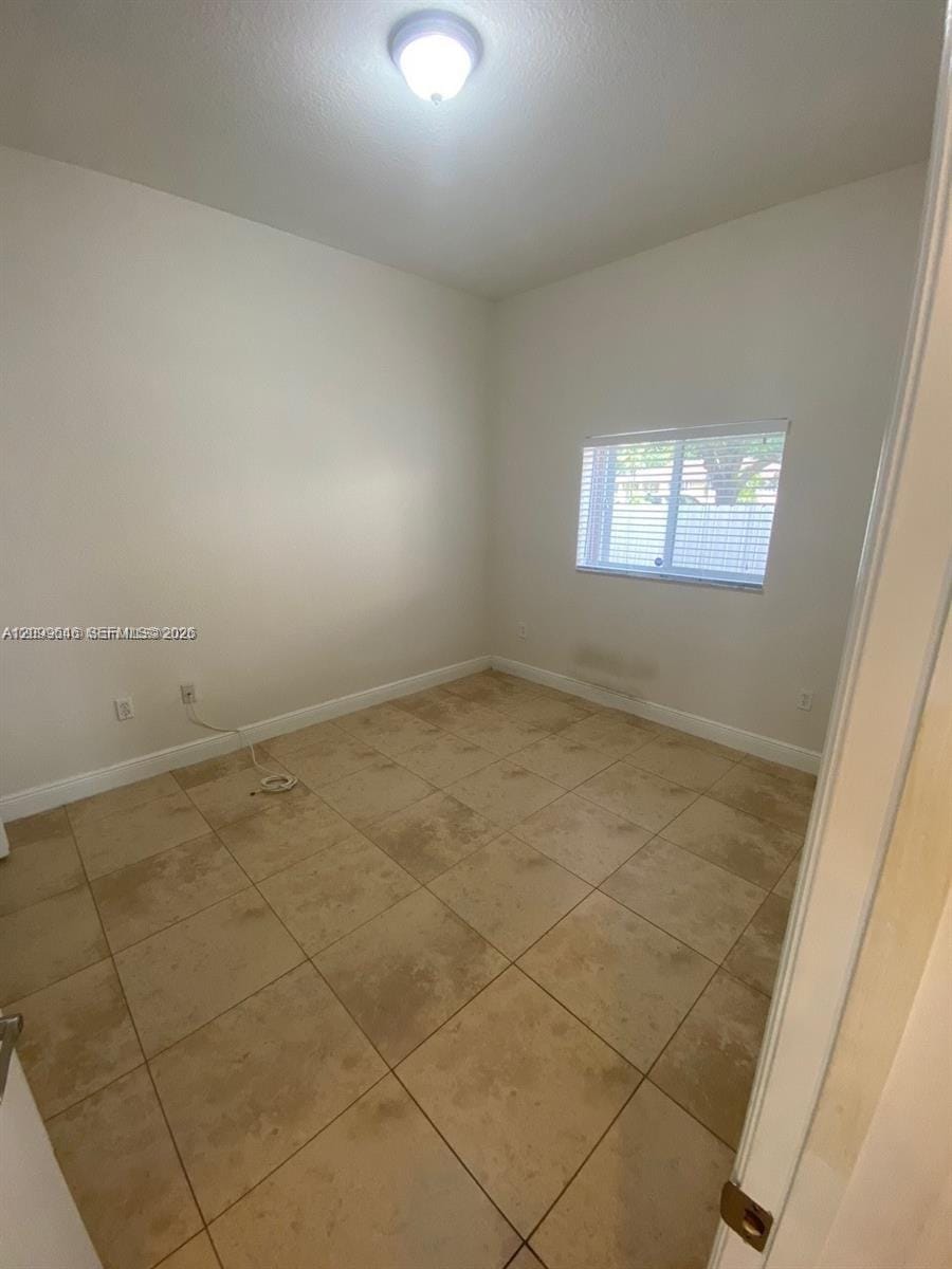 2485 W 5th Court B, Hialeah, FL 33010 photo 12