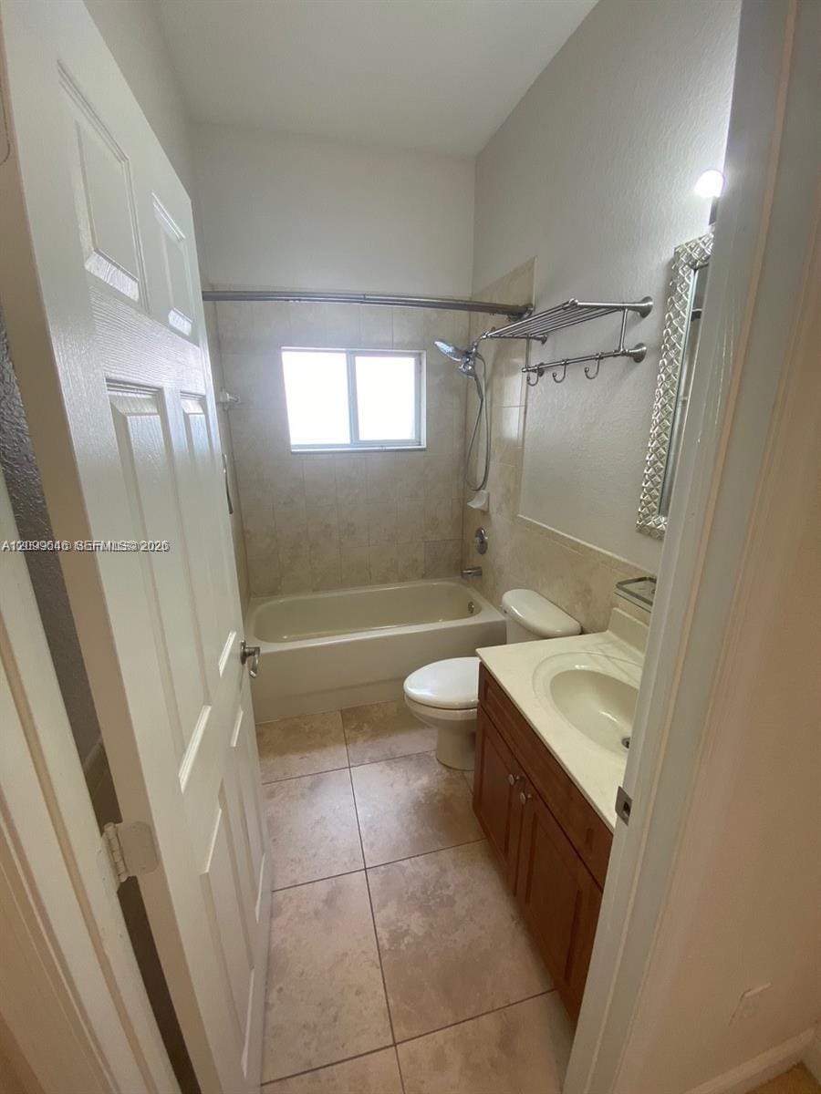 2485 W 5th Court B, Hialeah, FL 33010 photo 15