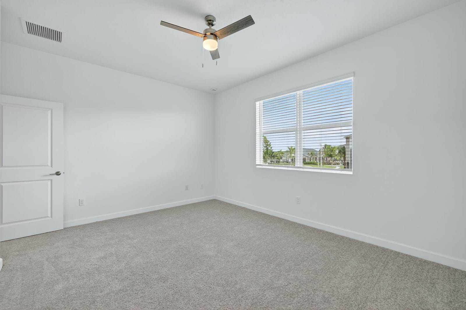 311 SE CROSSOAK Lane, Port St. Lucie, FL 34984 photo 13