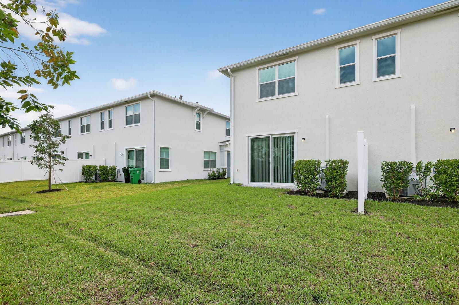 311 SE CROSSOAK Lane, Port St. Lucie, FL 34984 photo 25