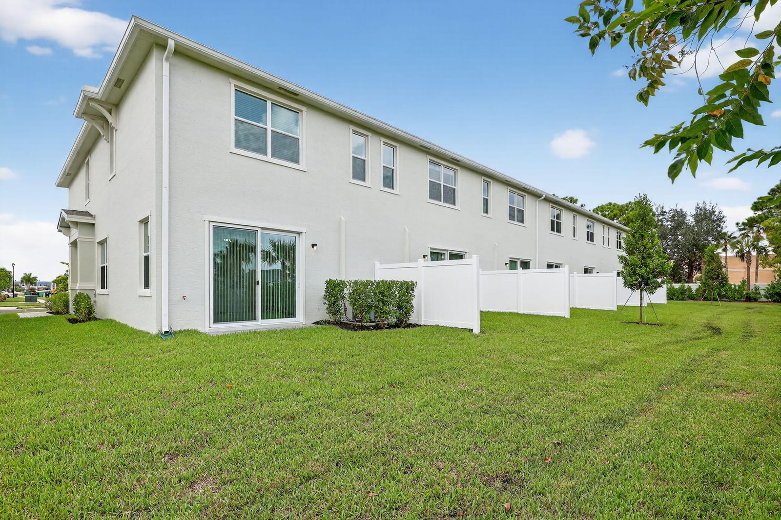 311 SE CROSSOAK Lane, Port St. Lucie, FL 34984 photo 27