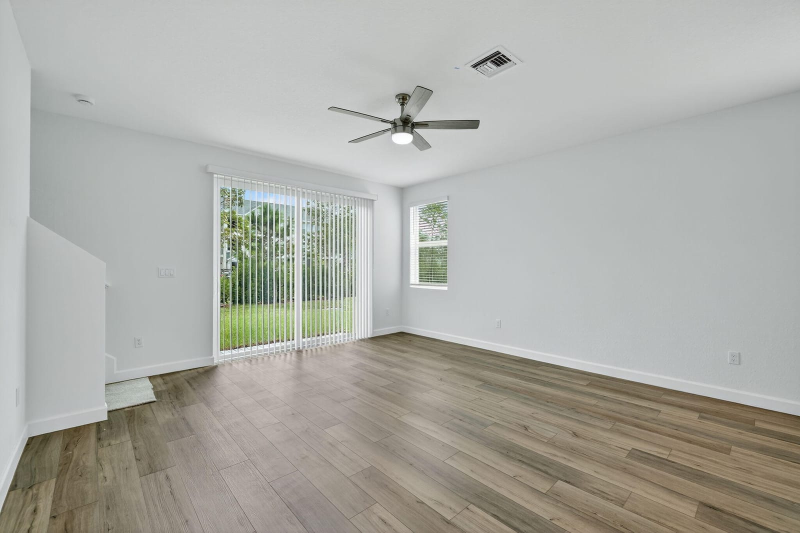 311 SE CROSSOAK Lane, Port St. Lucie, FL 34984 photo 7