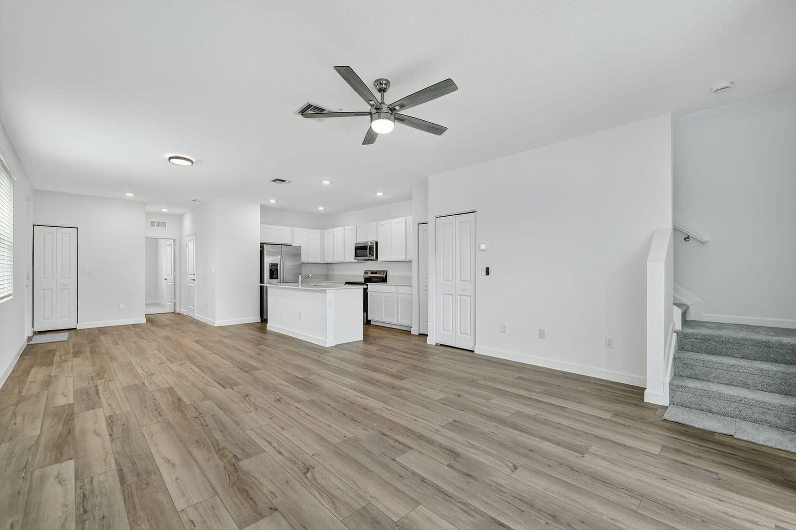 311 SE CROSSOAK Lane, Port St. Lucie, FL 34984 photo 8