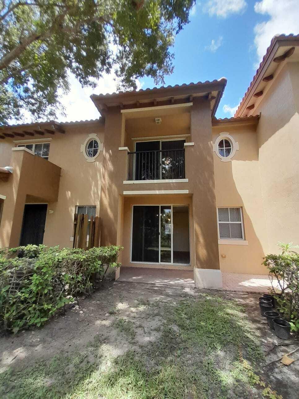 2928 Hidden Hills Road 1402 — photo 2