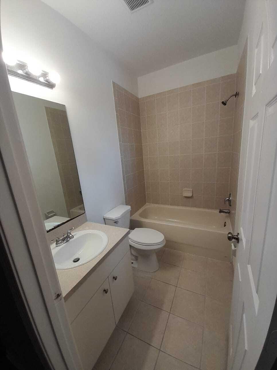 2928 Hidden Hills Road 1402, West Palm Beach, FL 33411 photo 19