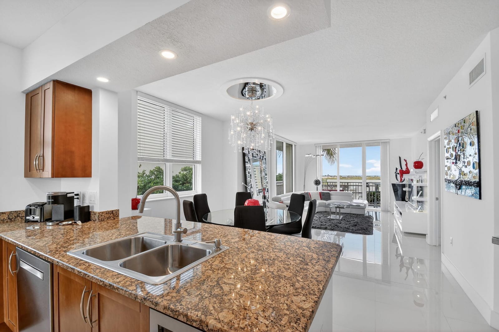 350 N Federal Highway 605 — photo 5