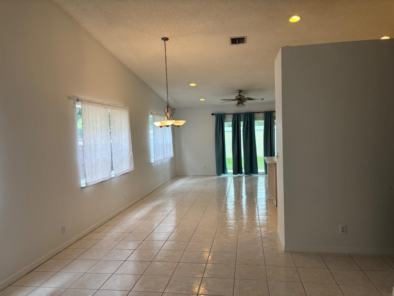 4262 NW 1ST Place, Deerfield Beach, FL 33442 photo 2
