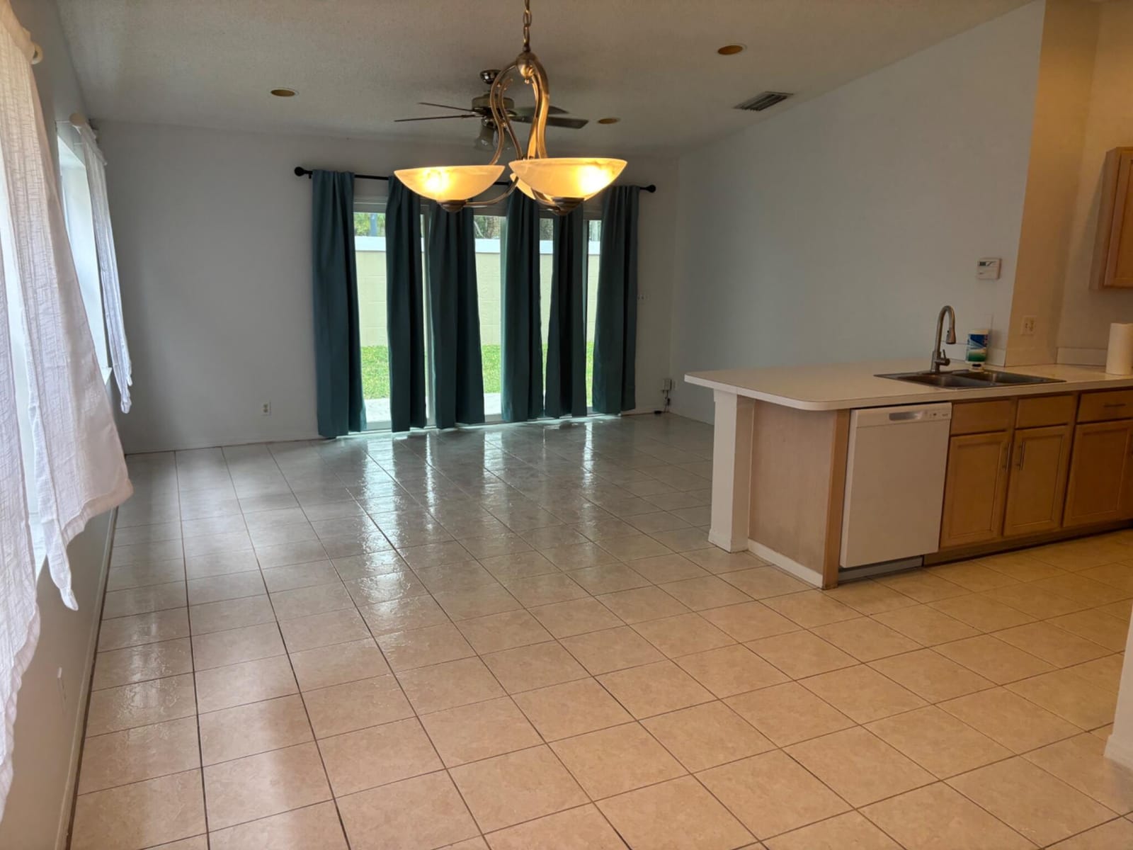 4262 NW 1ST Place, Deerfield Beach, FL 33442 photo 6