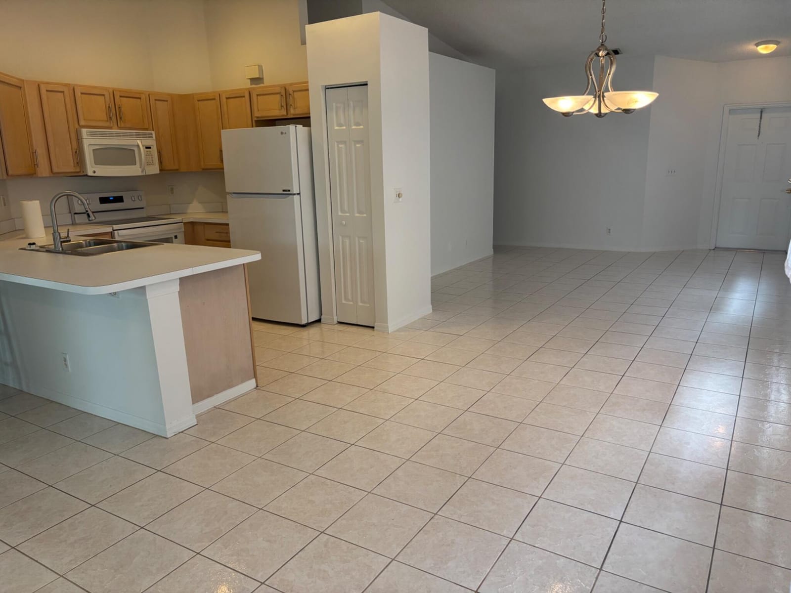 4262 NW 1ST Place, Deerfield Beach, FL 33442 photo 7