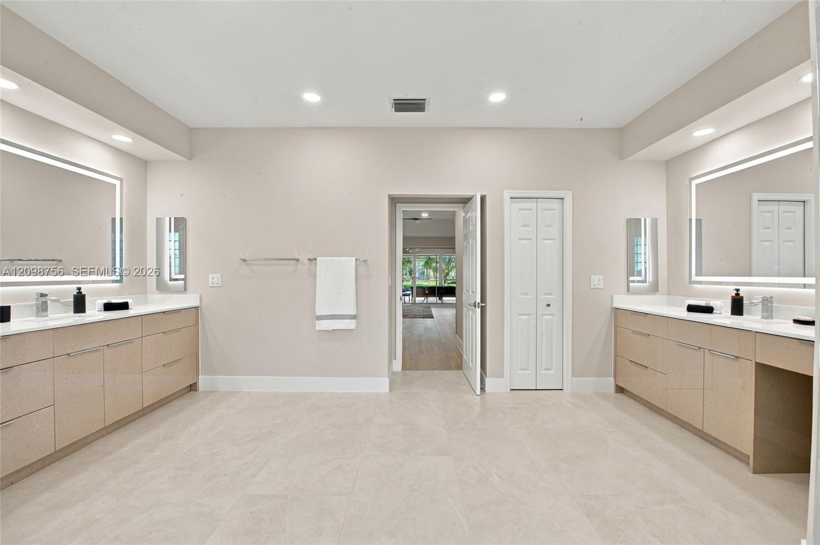 158 Dockside Circle, Weston, FL 33327 photo 9
