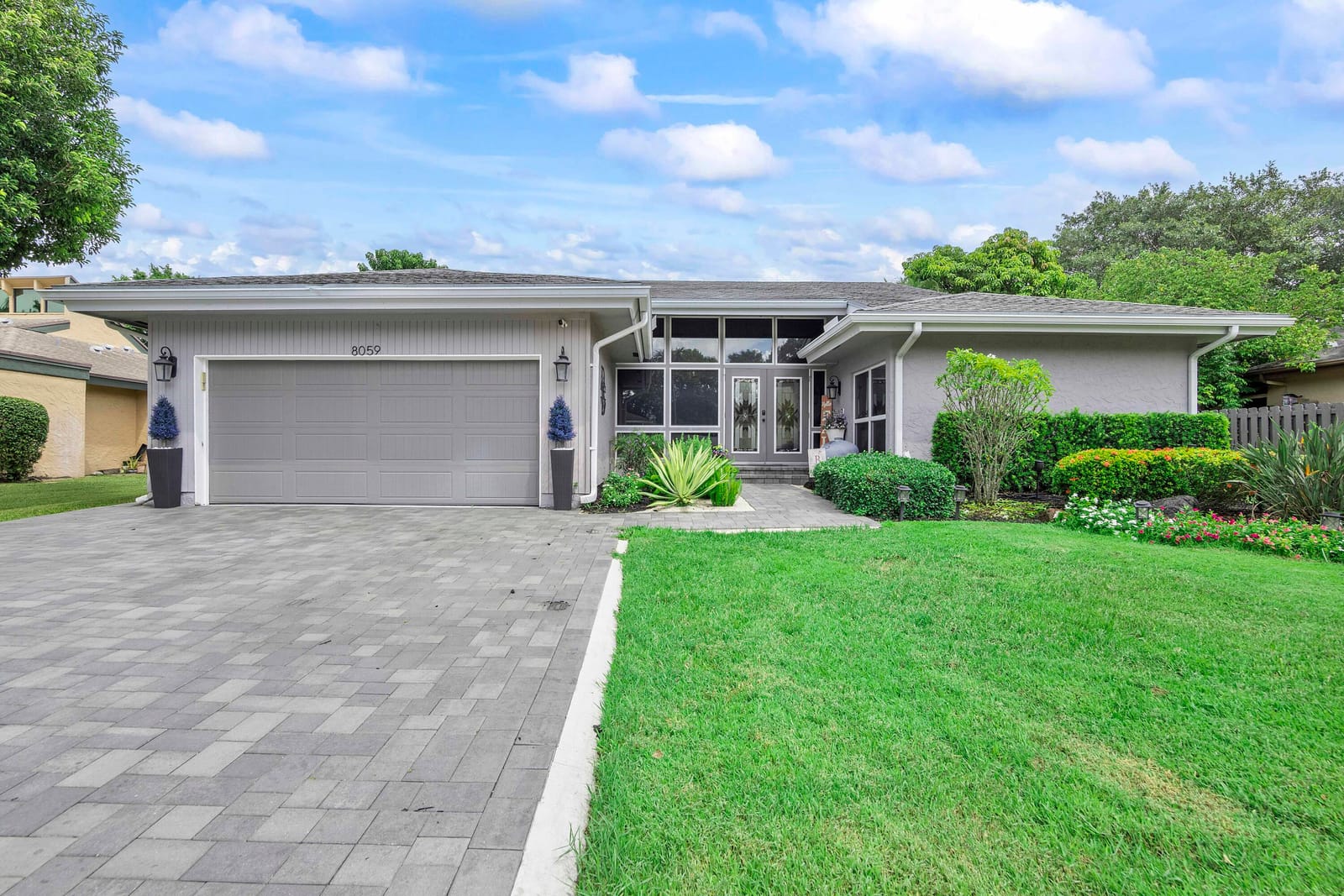 8059 BUTTONWOOD Circle, Tamarac, FL 33321 photo 3